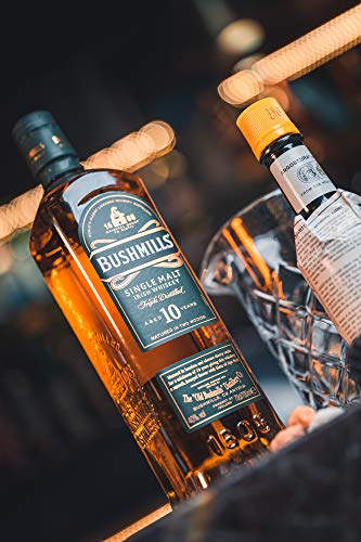 Bushmills 10 Years Old Single Malt Irish Whiskey ( 1 x 0,7 l) - dreifach destillierter 100% Malt Whisky mit edler Geschenkverpackung - 5