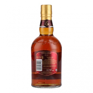 Chivas Regal Extra Blended Scotch Whisky mit Geschenkverpackung – Edle Komposition aus ausgewählten Malt & Grain Whiskys – Whisky mit goldgelber Farbe & fruchtig-süßem Geschmack – 1 x 0,7 L - 2