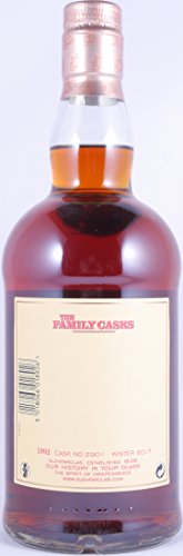 Glenfarclas 1992 25 Years The Family Casks Sherry Butt Cask 2901 Highland Single Malt Scotch Whisky Cask Strength 57,6% Vol. - eine von 524 Flaschen! - 4